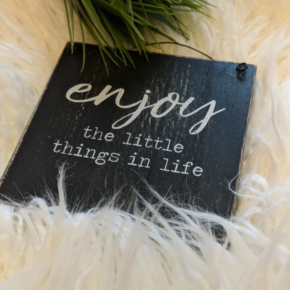 **Life Decor** - Picture 8 of 8